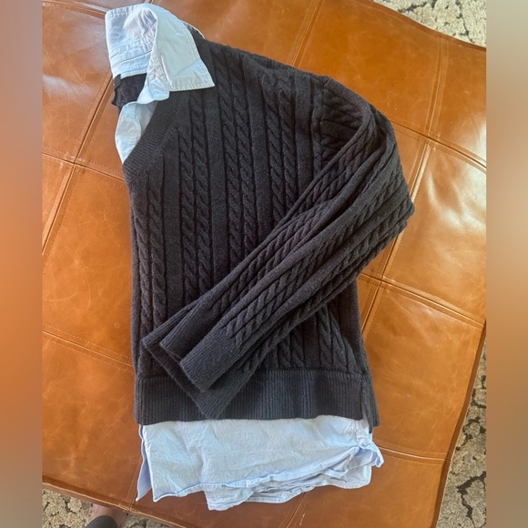 NWOT Ann Taylor Charcoal V-Neck Twofer Cable Knit Sweater - Picture 2 of 4